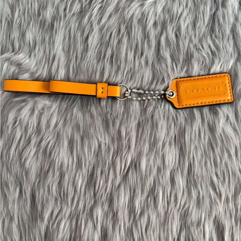 NWOT Coach keychain with bag hang tag